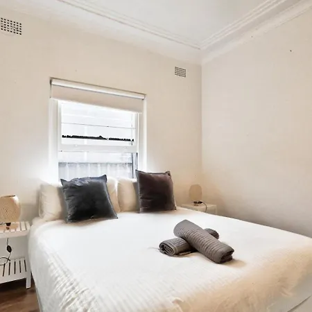 Charming 3 Bedroom On The Edge Of Downtown Glebe Sydney Exterior photo