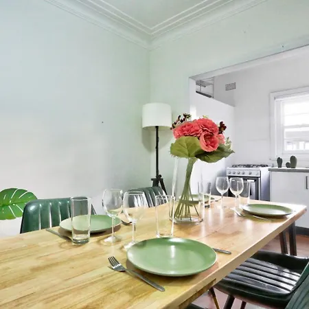Charming 3 Bedroom On The Edge Of Downtown Glebe Sydney Exterior photo