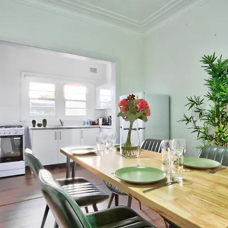 Charming 3 Bedroom On The Edge Of Downtown Glebe Sydney Exterior photo