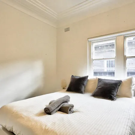 Charming 3 Bedroom On The Edge Of Downtown Glebe Sydney Exterior photo