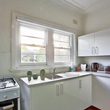 Charming 3 Bedroom On The Edge Of Downtown Glebe Sydney Exterior photo